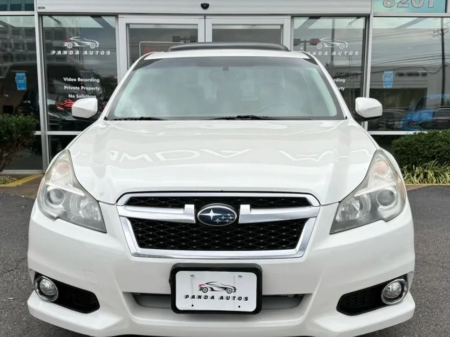 2014 Subaru Legacy 2.5i Limited photo 1