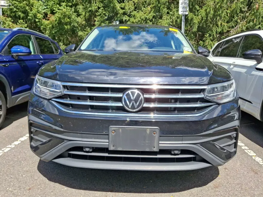 2022 Volkswagen Tiguan SE photo 1