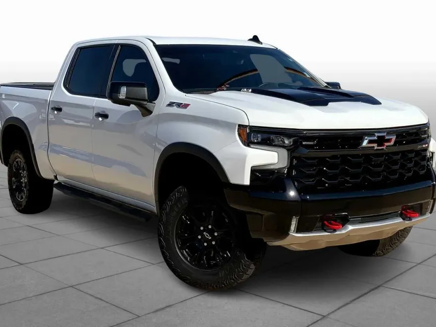 2024 Chevrolet Silverado 1500 ZR2 photo 1