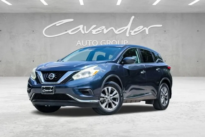 2017 Nissan Murano S LE photo 1