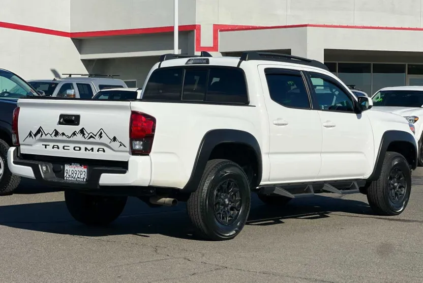2022 Toyota Tacoma SR photo 1