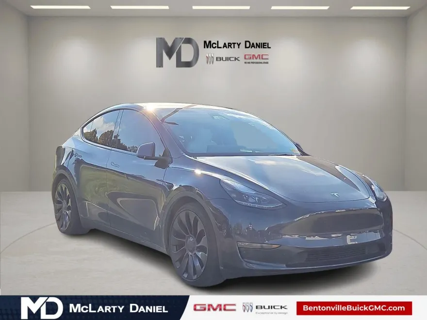 2024 Tesla Model Y Performance photo 1