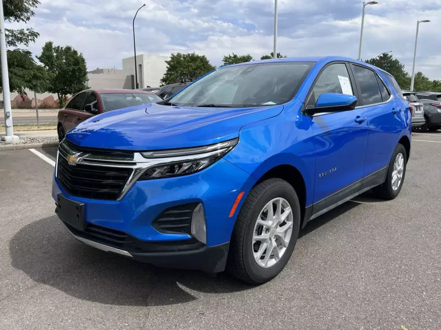 2024 Chevrolet Equinox photo 1