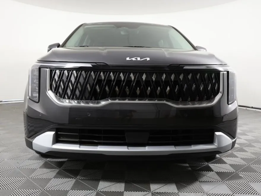 2026 Kia Carnival LXS photo 1