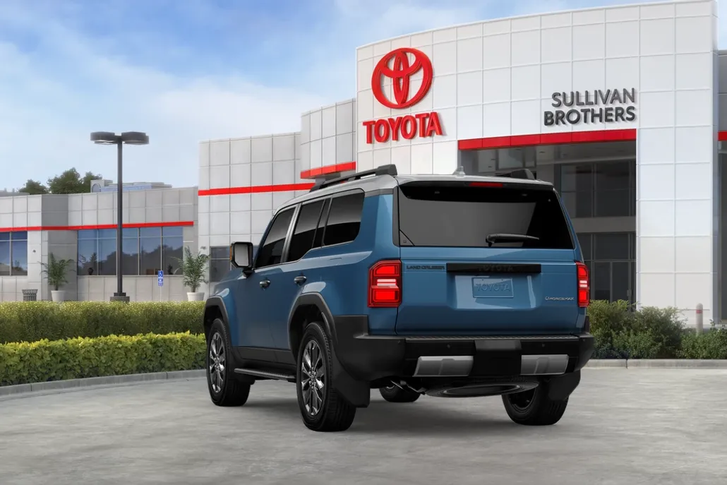 2025 Toyota Land Cruiser photo 1
