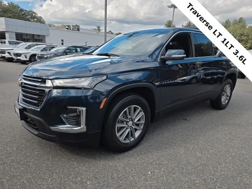 2023 Chevrolet Traverse Cloth photo 1