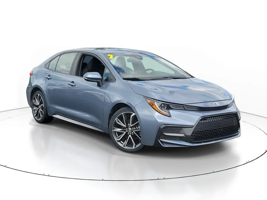 2022 Toyota Corolla SE photo 1