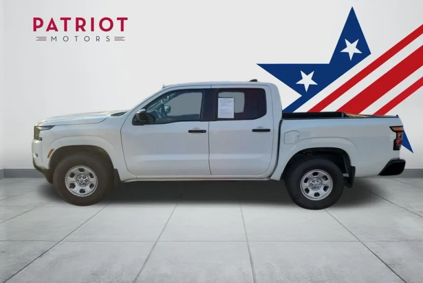 2022 Nissan Frontier S photo 1