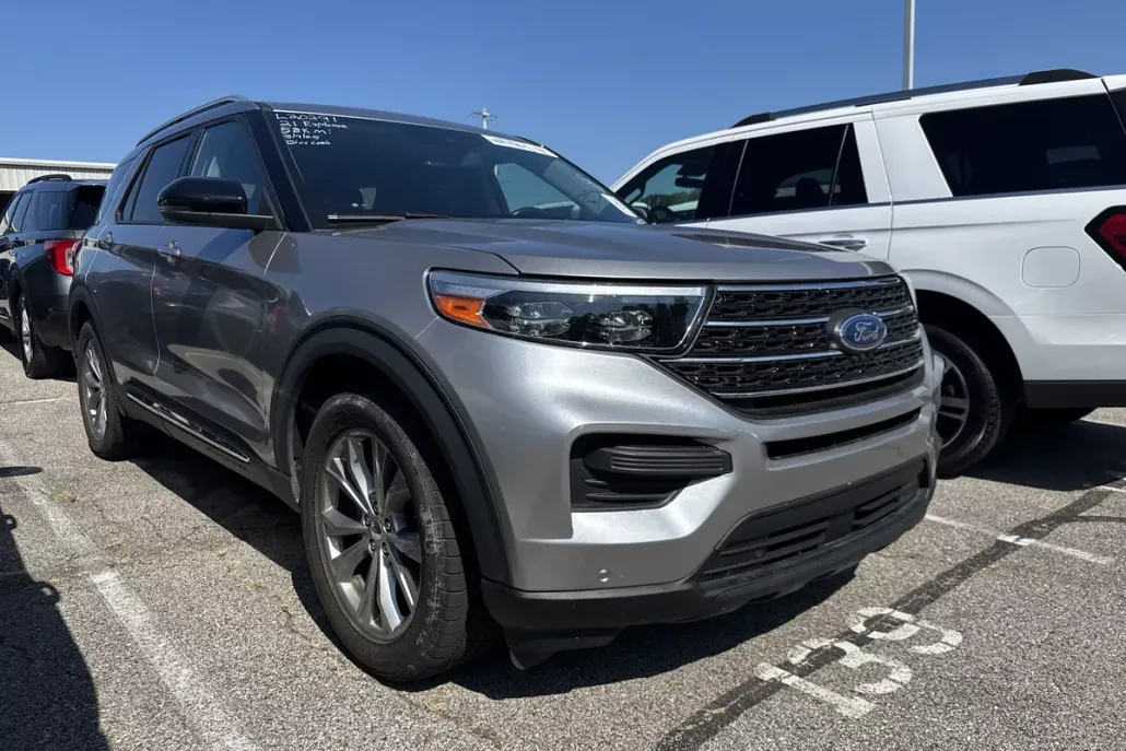 2021 Ford Explorer Limited photo 1