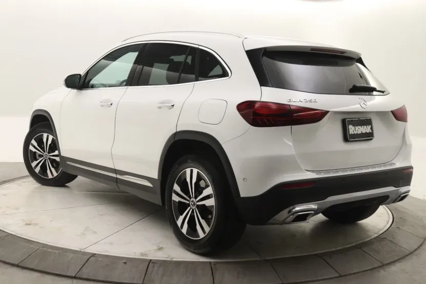 2025 Mercedes Benz GLA 250 photo 1