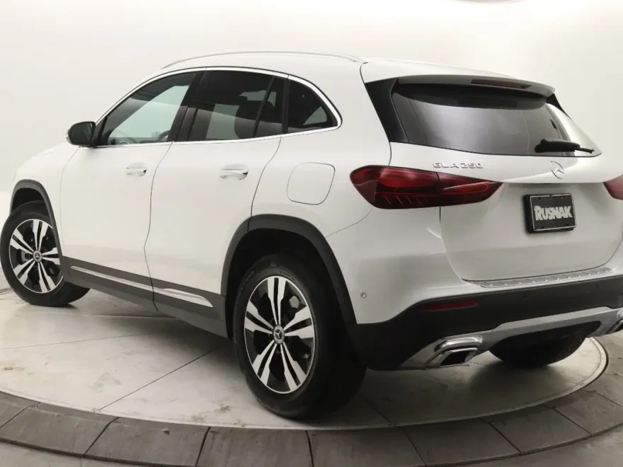 2025 Mercedes Benz GLA 250 photo 1