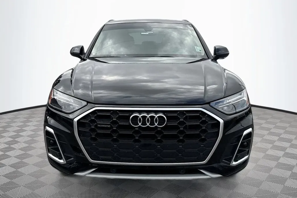 2022 Audi Q5 S line Premium photo 1