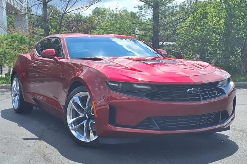 2022 Chevrolet Camaro LT1 photo 1