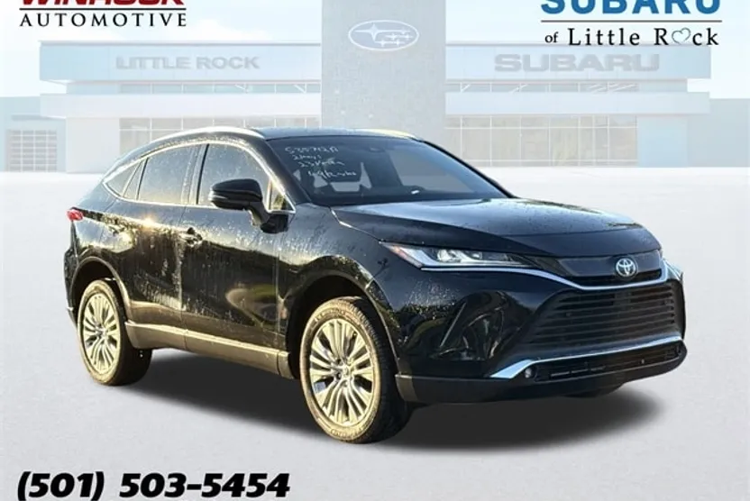 2023 Toyota Venza XLE photo 1