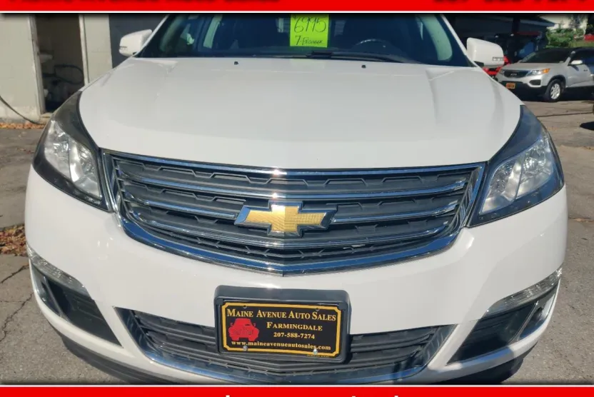 2017 Chevrolet Traverse 1LT photo 1