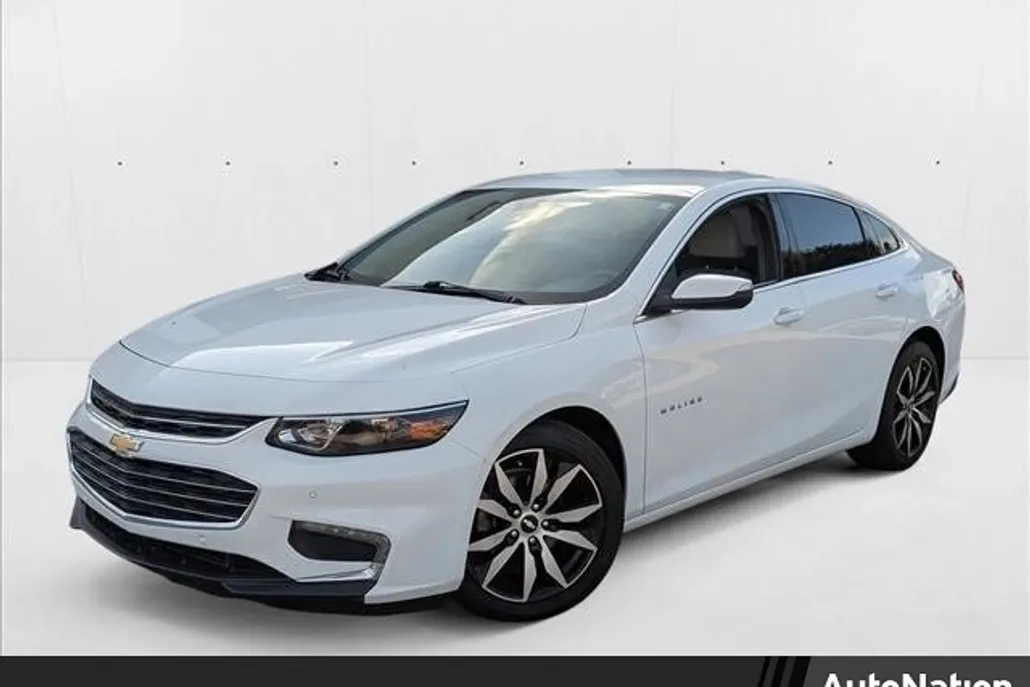 2016 Chevrolet Malibu 2LT photo 1