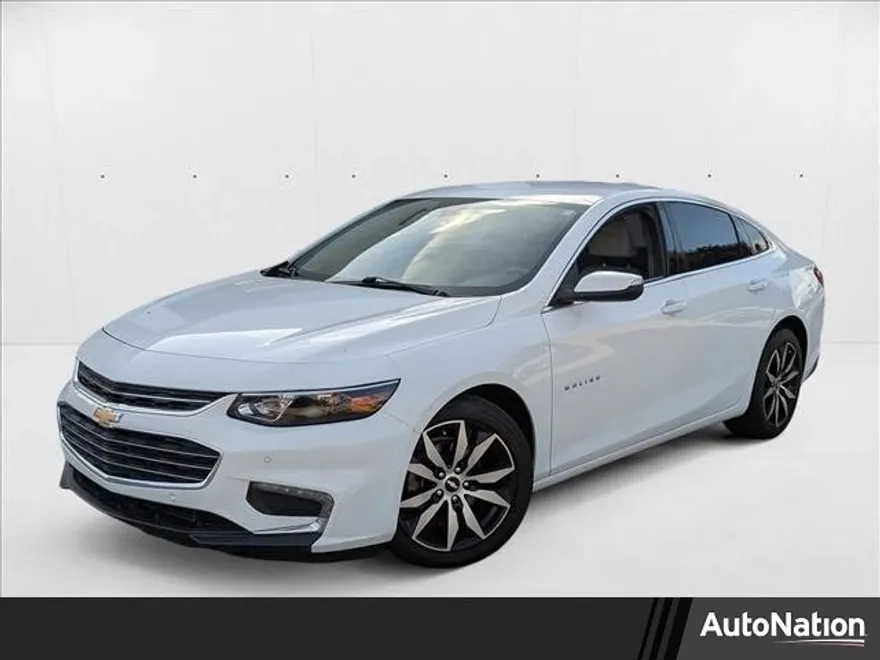 2016 Chevrolet Malibu 2LT photo 1