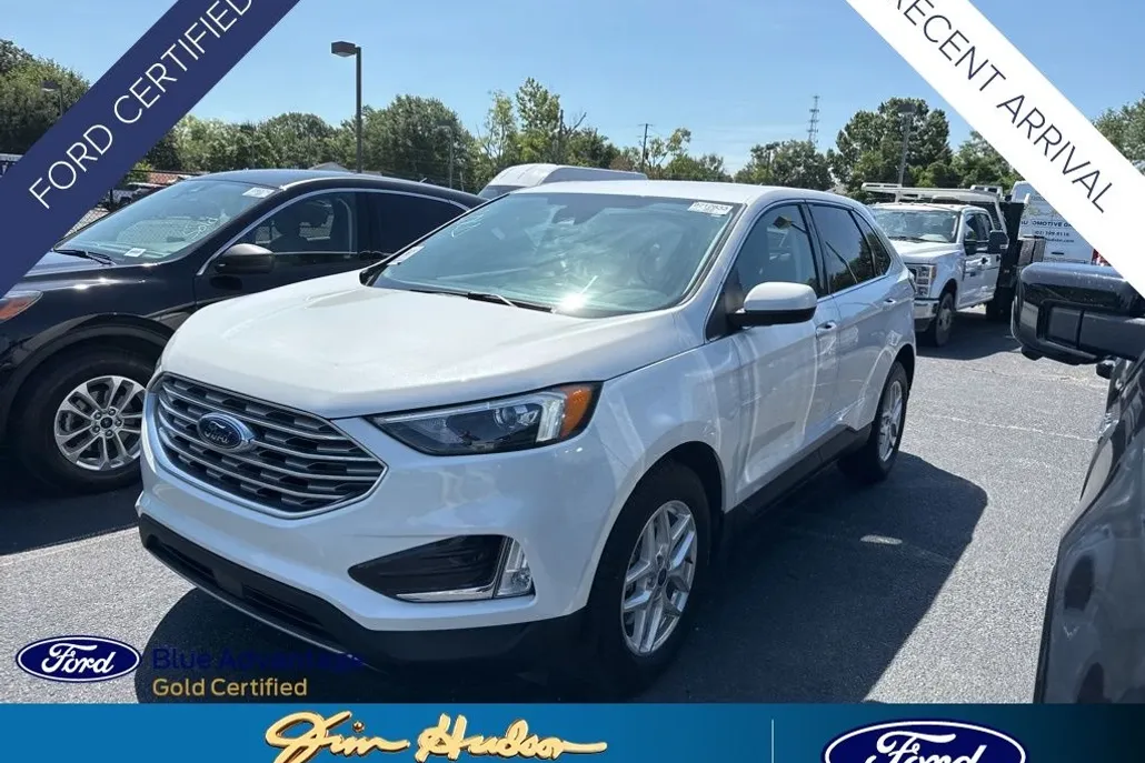 2022 Ford Edge SEL photo 1