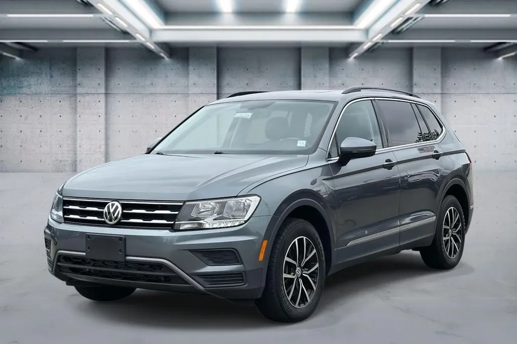 2021 Volkswagen Tiguan SE photo 1