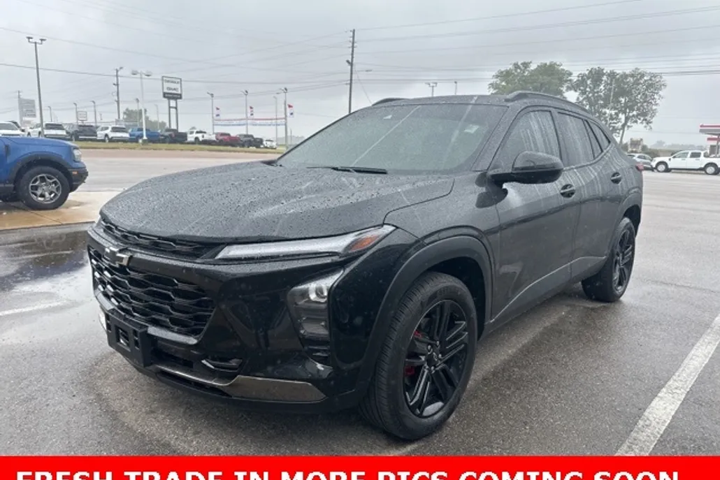 2024 Chevrolet Trax ACTIV photo 1