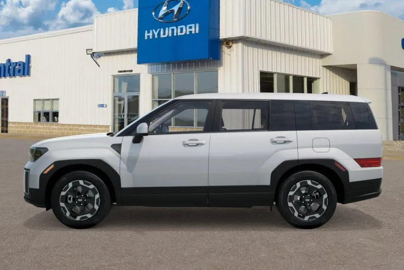 2026 Hyundai Santa Fe SE photo 1