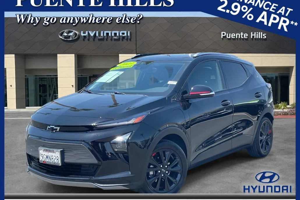 2023 Chevrolet Bolt EUV photo 1