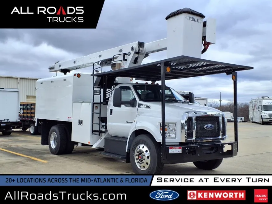 2025 Ford F-750 Base photo 1