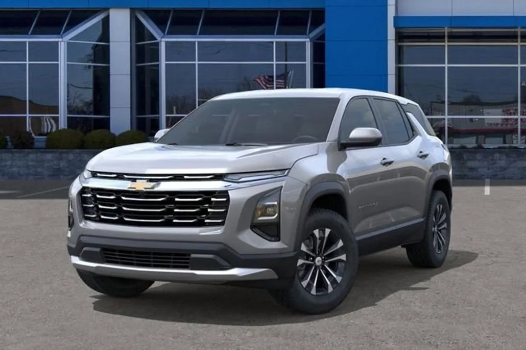 2026 Chevrolet Equinox LT photo 1