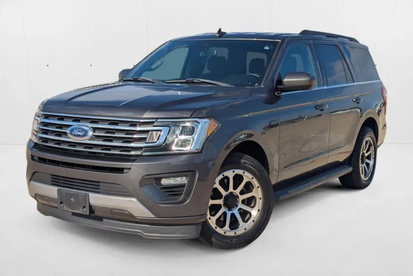 2020 Ford Expedition XLT photo 1
