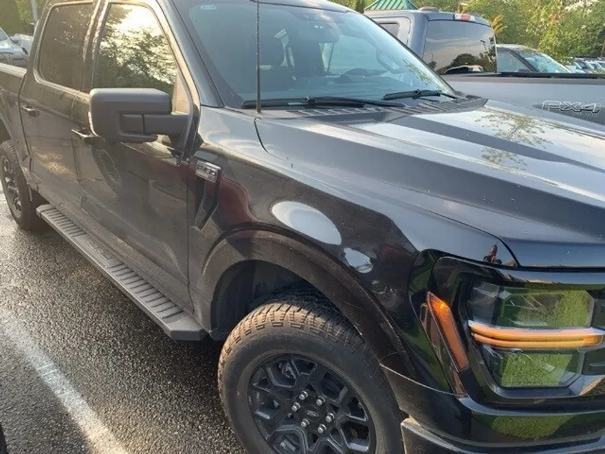 2024 Ford F-150 XLT photo 1