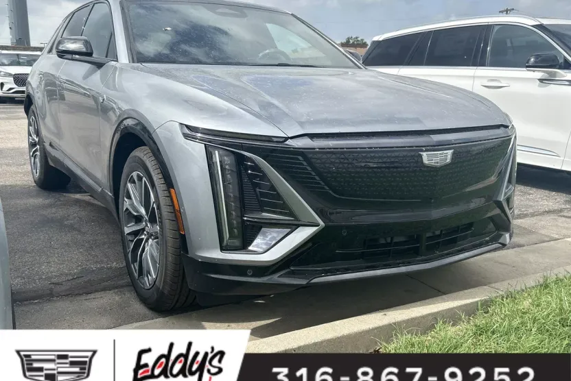 2025 Cadillac Lyriq Sport photo 1