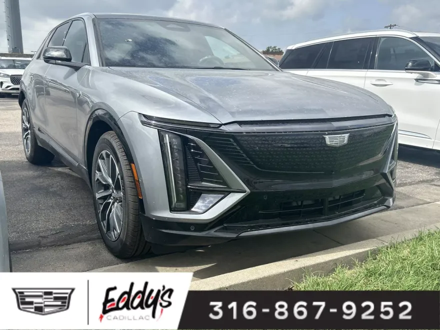 2025 Cadillac Lyriq Sport photo 1