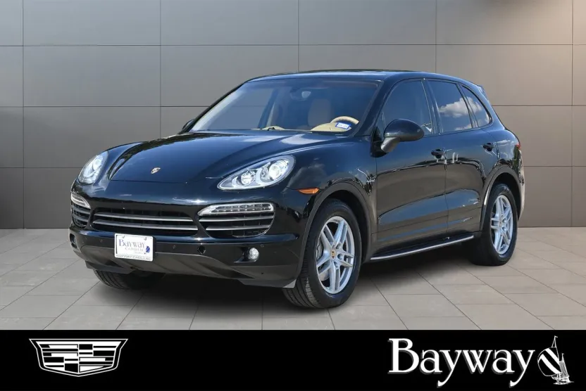 2013 Porsche Cayenne S Hybrid photo 1