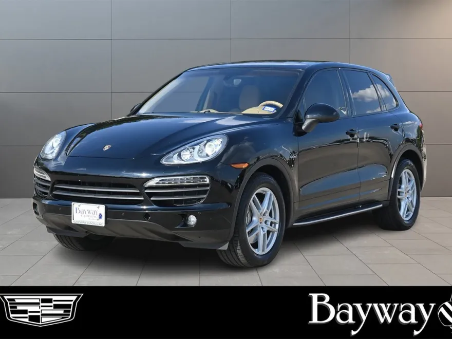2013 Porsche Cayenne S Hybrid photo 1