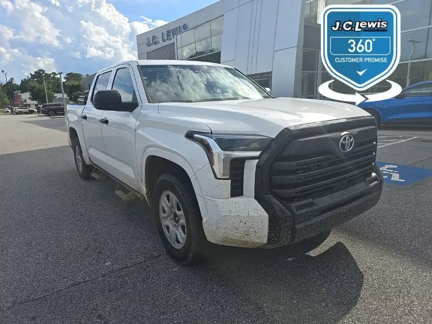 2023 Toyota Tundra SR photo 1