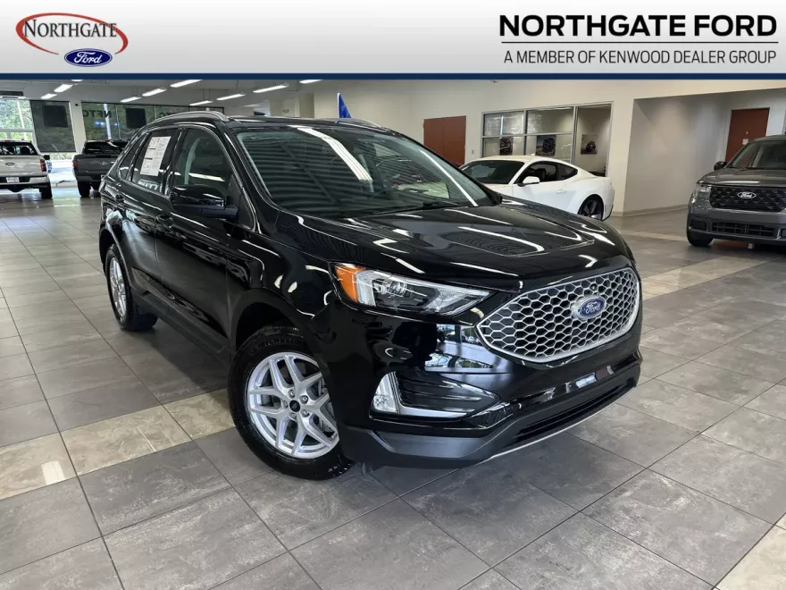 2024 Ford Edge SEL photo 1