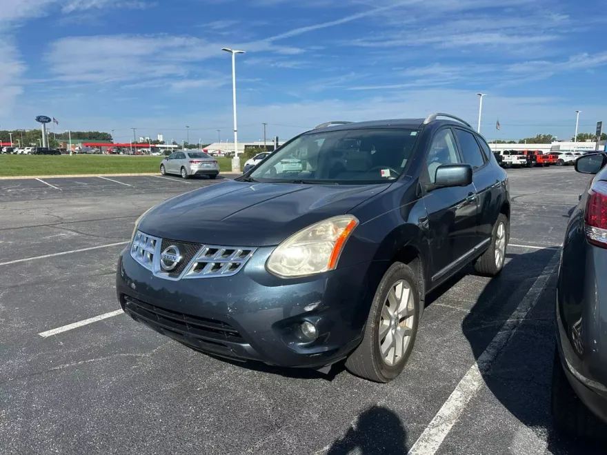 2013 Nissan Rogue SL photo 1