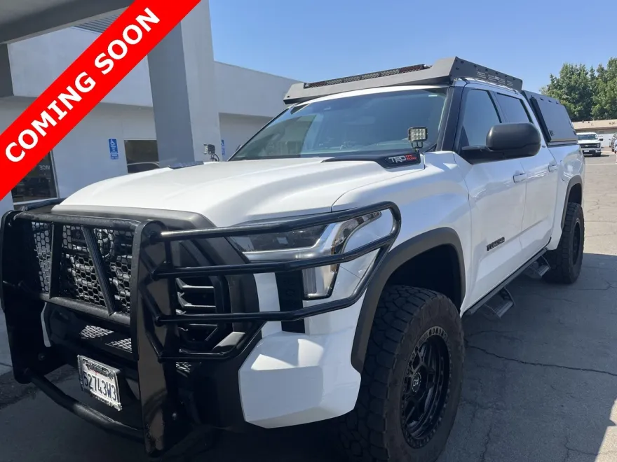 2024 Toyota Tundra SR5 CrewMax photo 1
