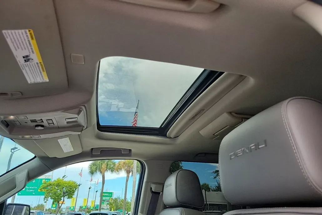 2019 Gmc Yukon Denali photo 1