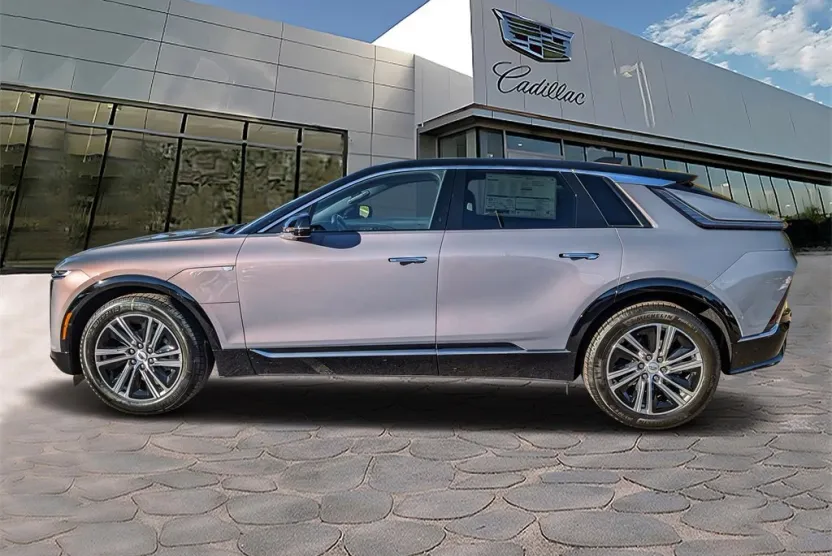 2026 Cadillac Lyriq Luxury photo 1