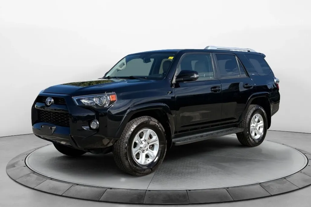 2017 Toyota 4Runner SR5 Premium photo 1