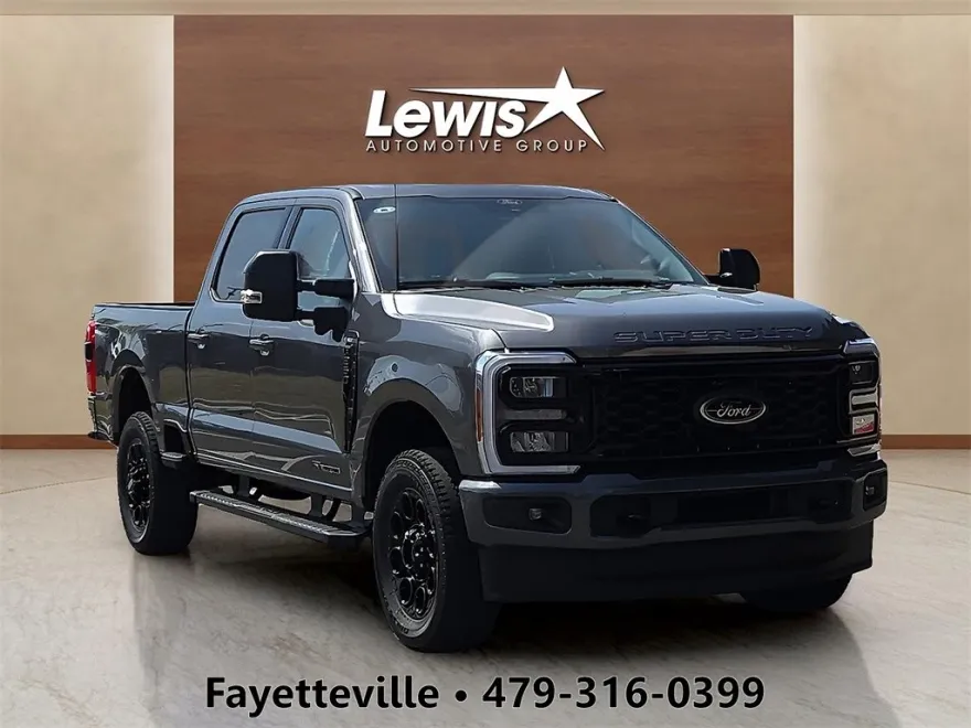 2025 Ford F-250 photo 1