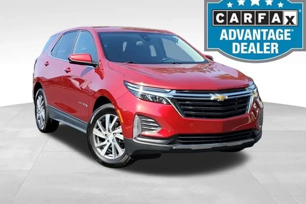 2023 Chevrolet Equinox LT photo 1