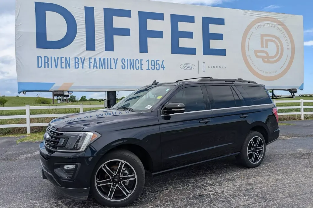 2021 Ford Expedition Limited photo 1