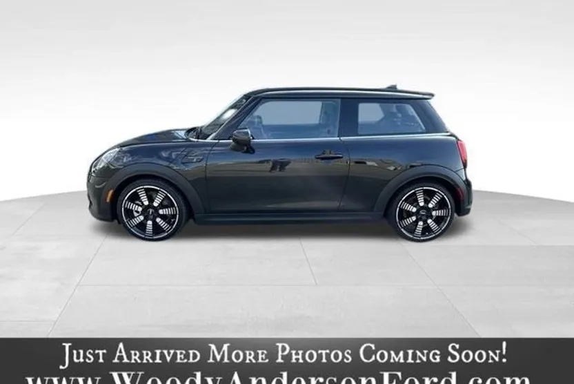 2024 Mini Cooper 2 Door Hardtop S photo 1