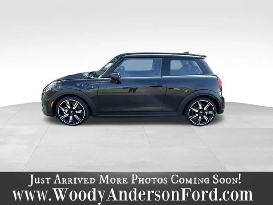 2024 Mini Cooper 2 Door Hardtop S photo 1