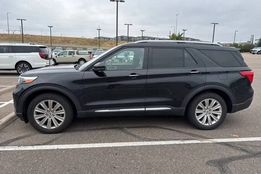 2020 Ford Explorer Limited photo 1