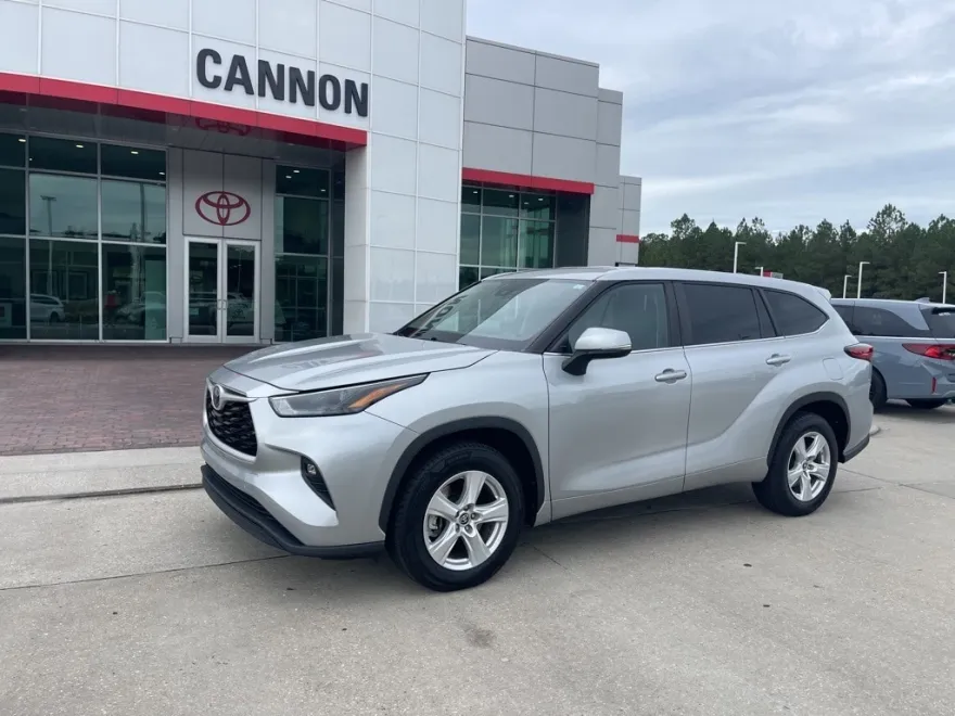 2023 Toyota Highlander Limited Platinum XLE XSE photo 1