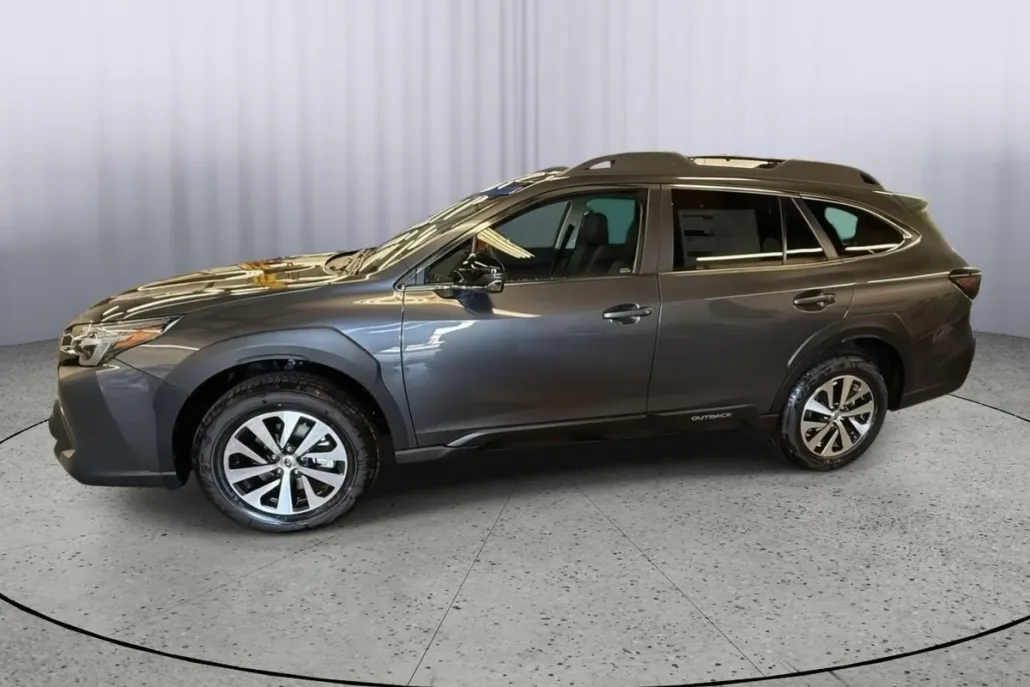 2025 Subaru Outback Premium photo 1