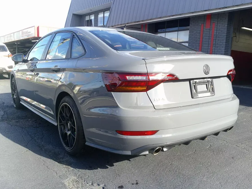 2019 Volkswagen Jetta GLI 2.0T photo 1